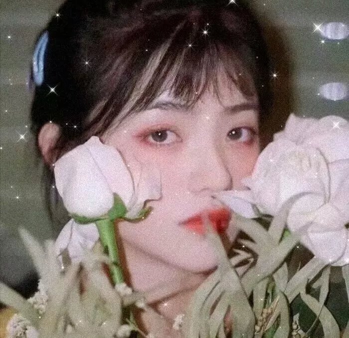 热裤荡女